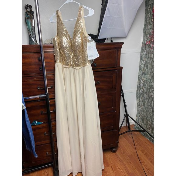 CHRISTINA WU DRESS - Picture 5 of 13